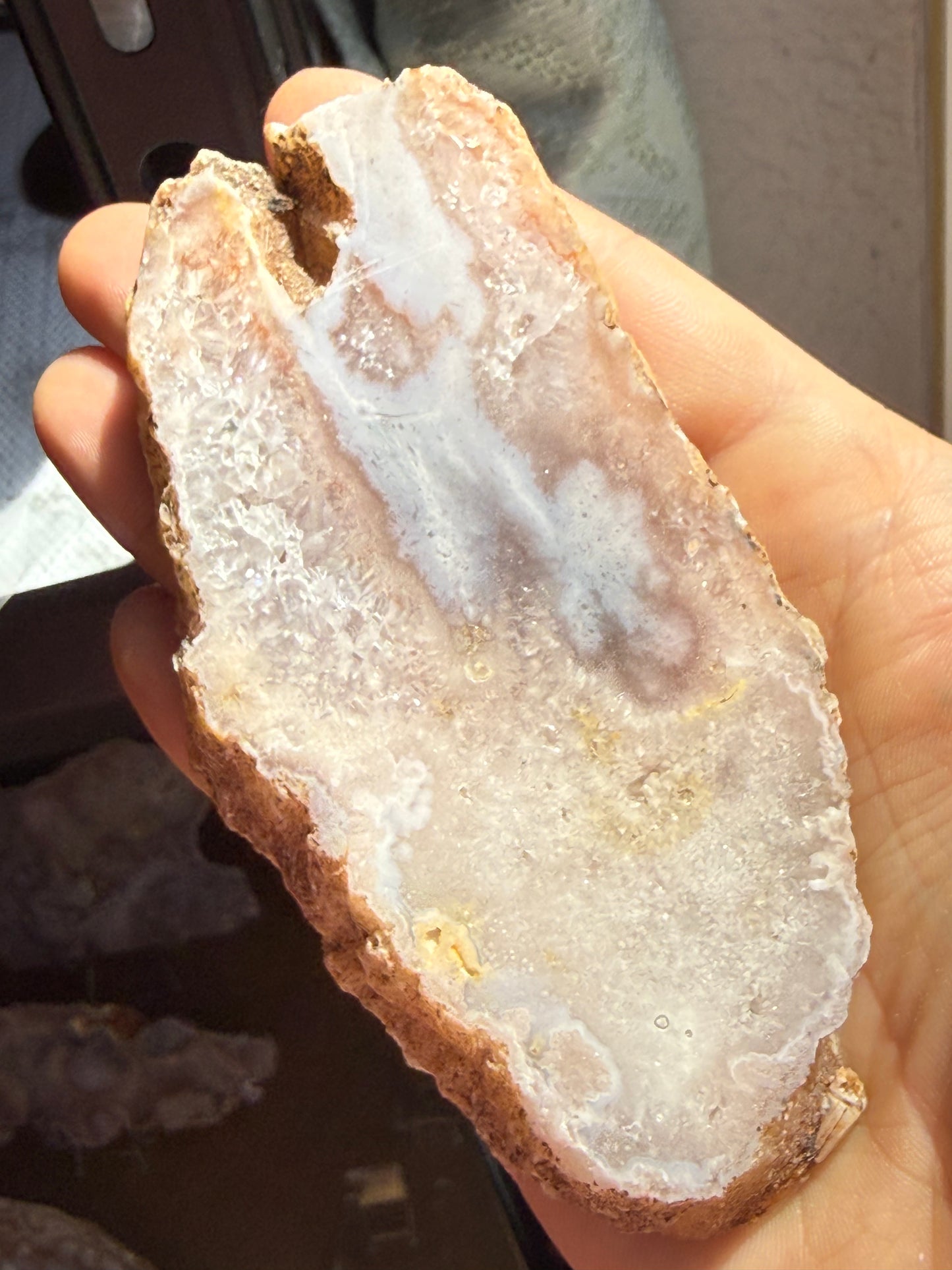 XS Pink Amethyst Slab – Mini Heart‑Healing Crystal for Calm, Comfort & Gentle Energy