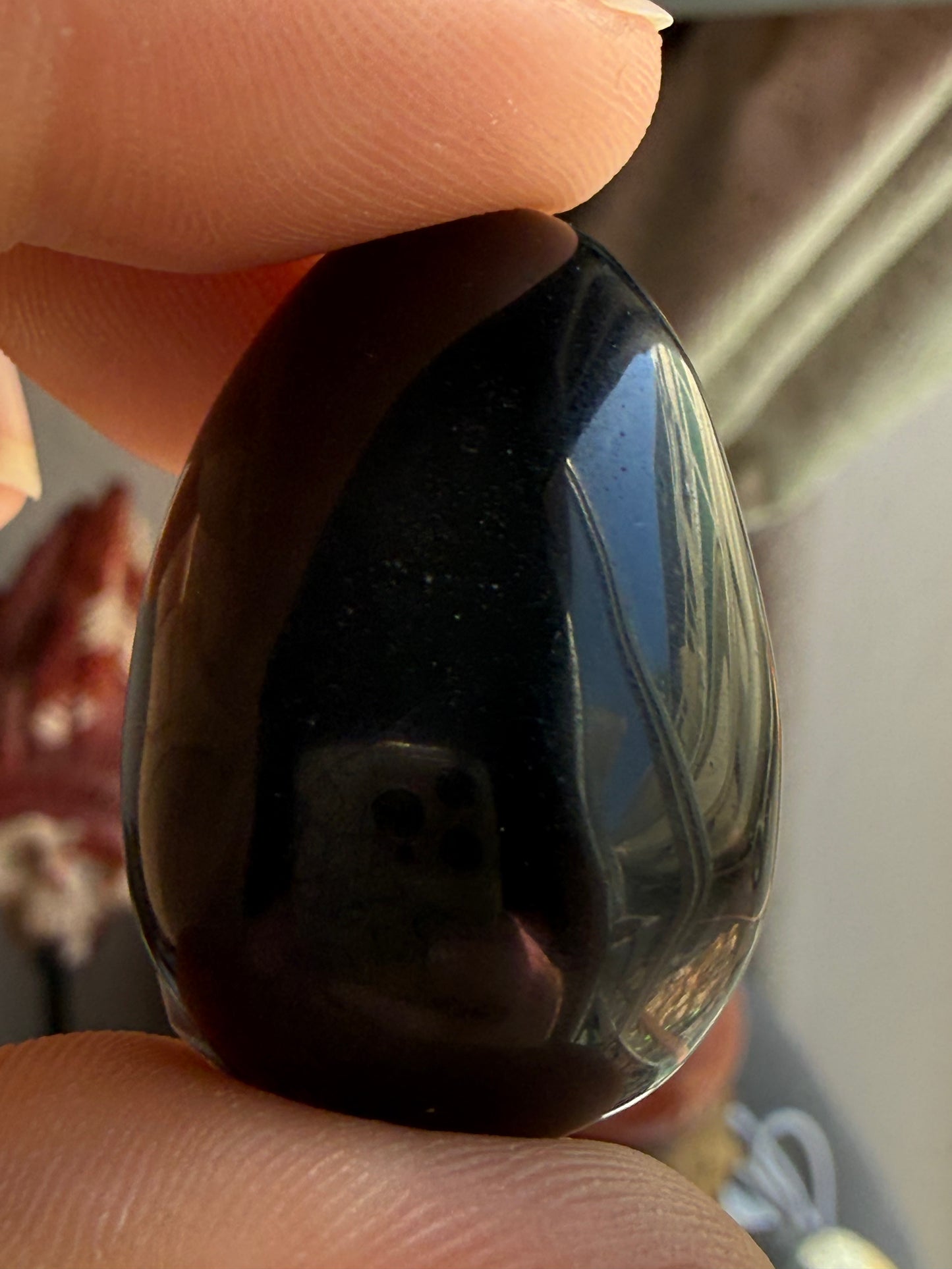 Mini Obsidian Egg – Polished 0.7 oz Crystal for Protection, Grounding & Energy Shielding