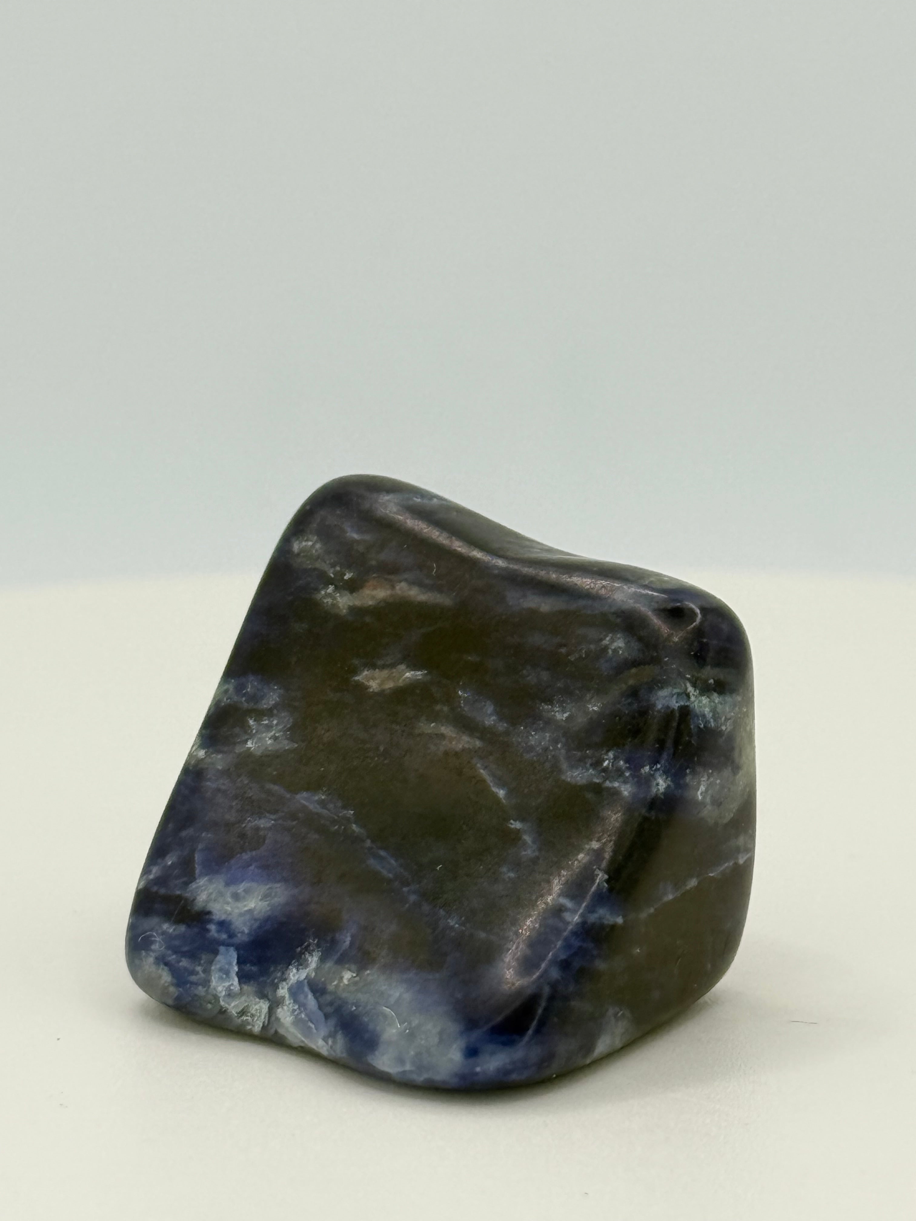 Blue Sodalite Freeform – Polished Crystal for Calming Clarity, Intuition & Inner Truth