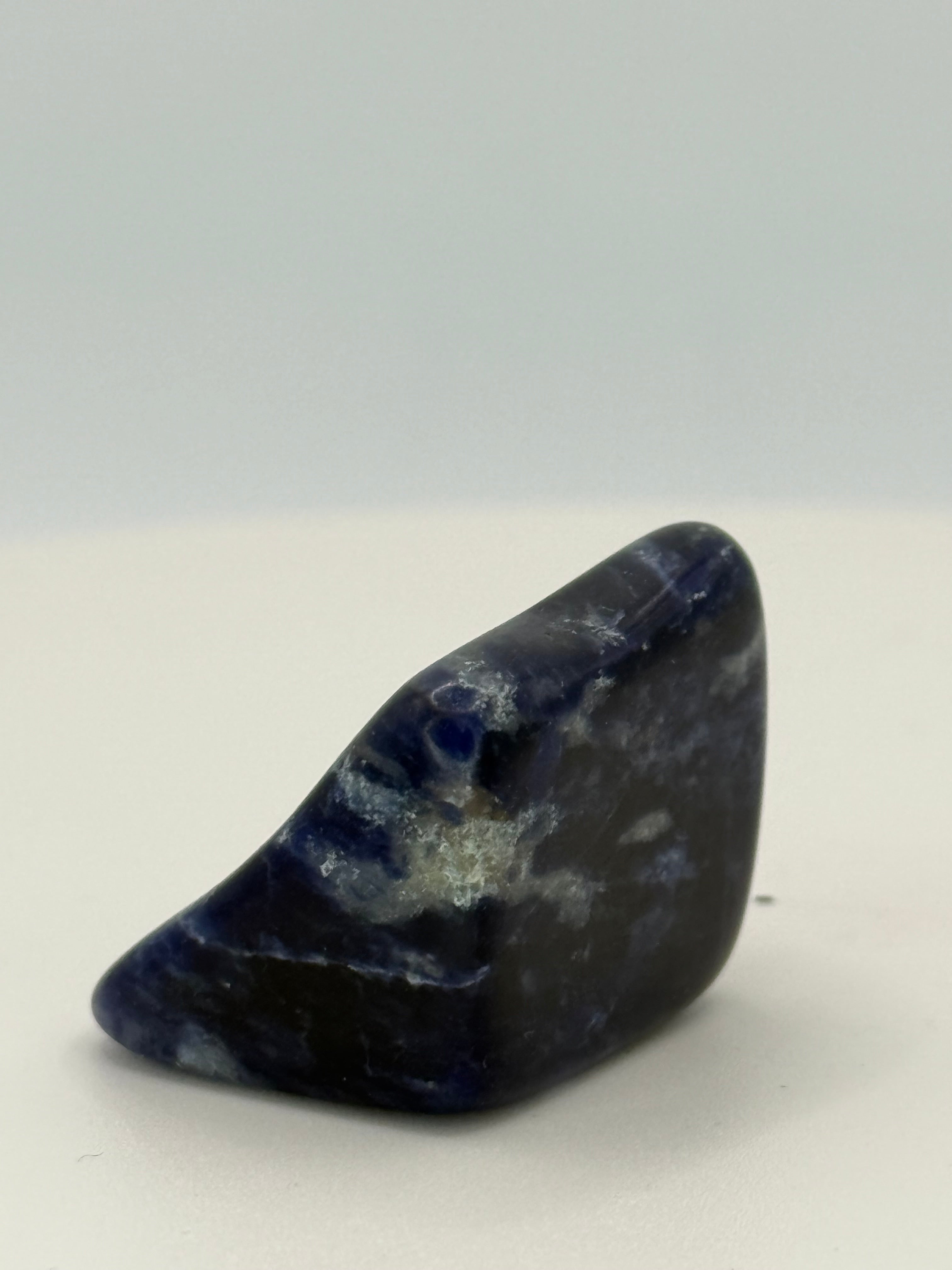 Blue Sodalite Freeform – Polished Crystal for Calming Clarity, Intuition & Inner Truth
