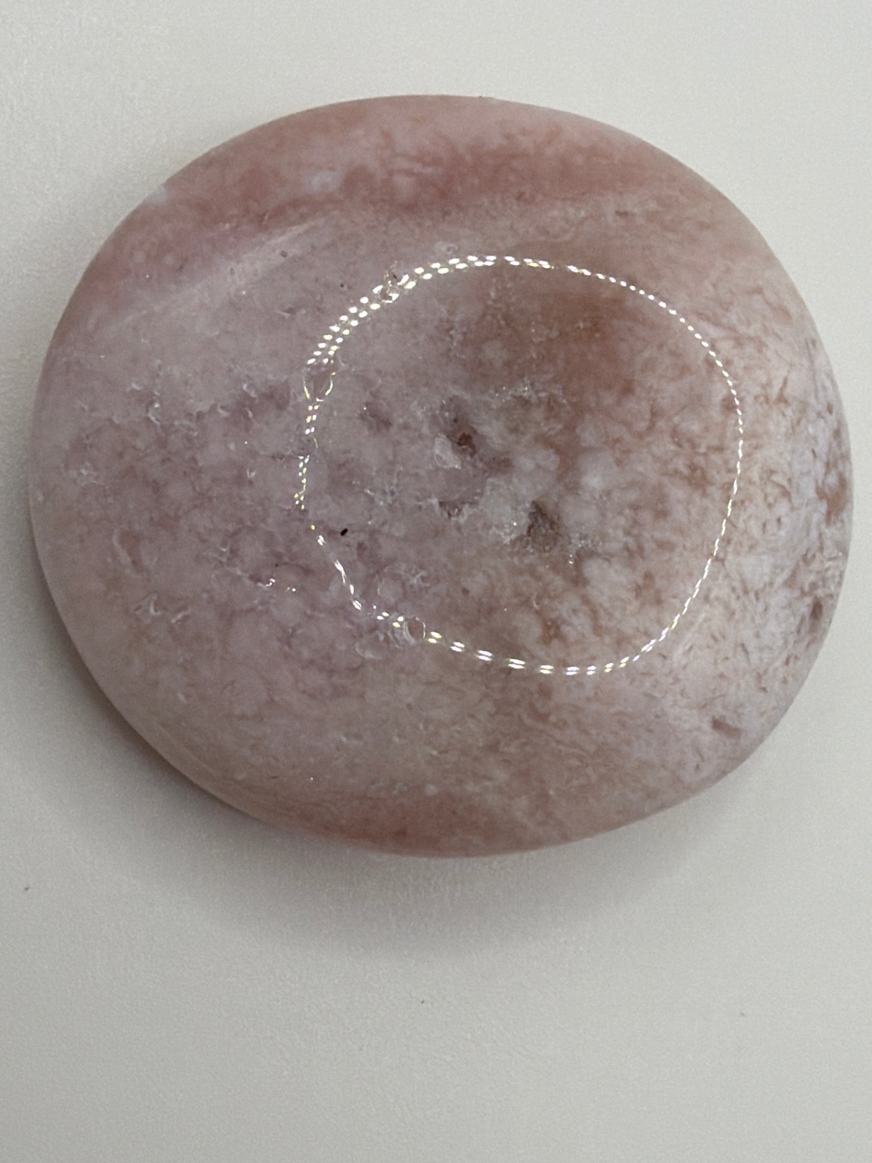 Pink Amethyst Palm Stone – Soothing Heart‑Healing Crystal for Comfort, Calm & Emotional Balance