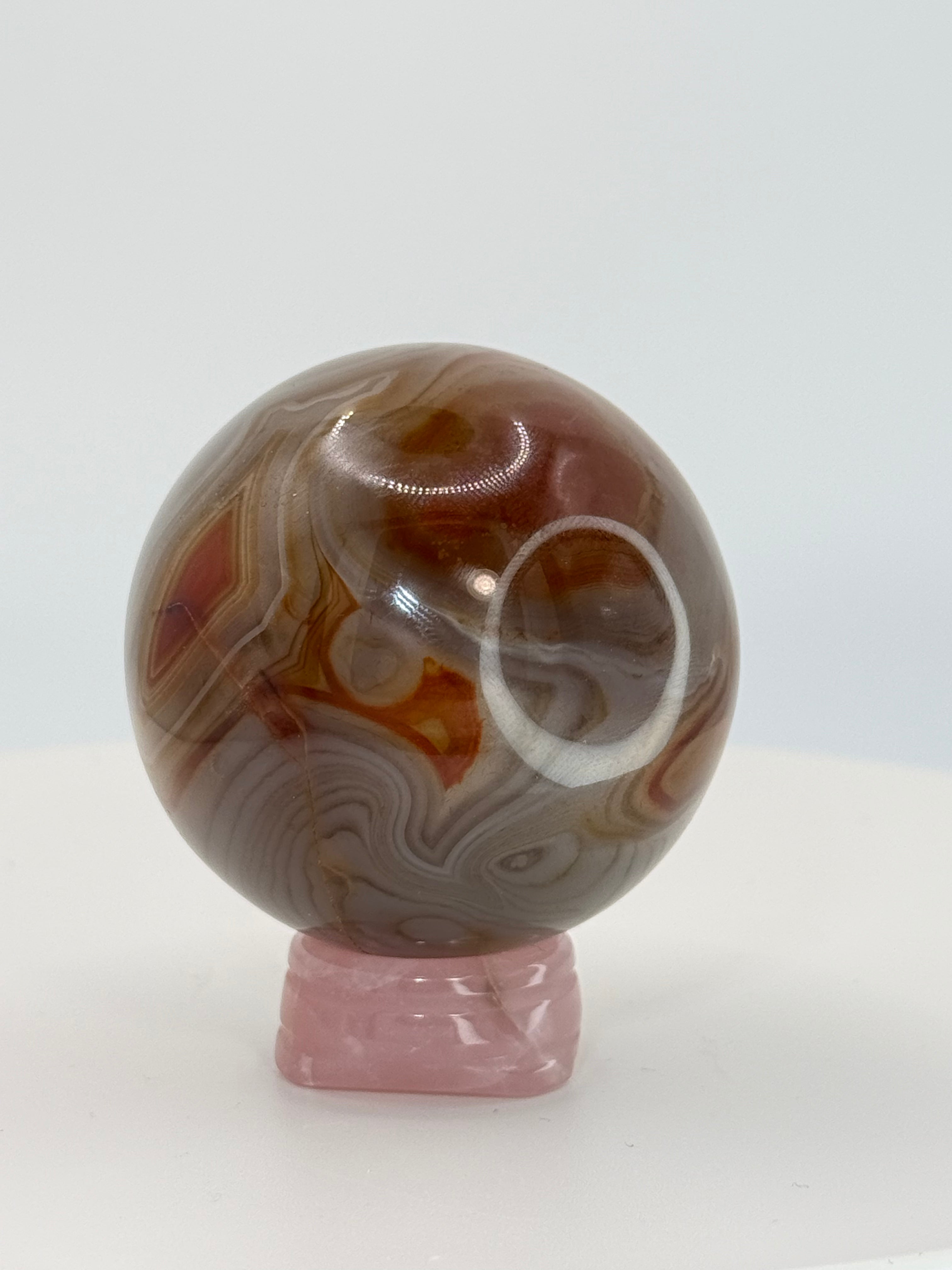 Medium Sardonyx Sphere – Polished Banded Stone for Strength, Protection & Grounding Energy