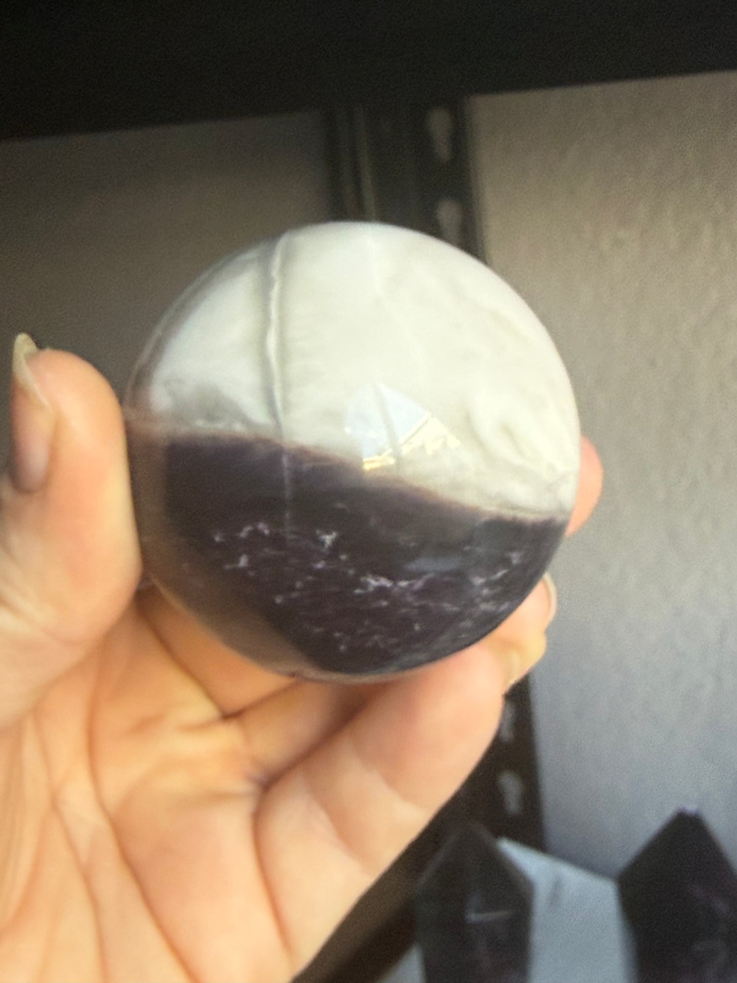Fluorite–Sphalerite Sphere #4 – Polished Crystal for Clarity, Grounding & Transformative Balance