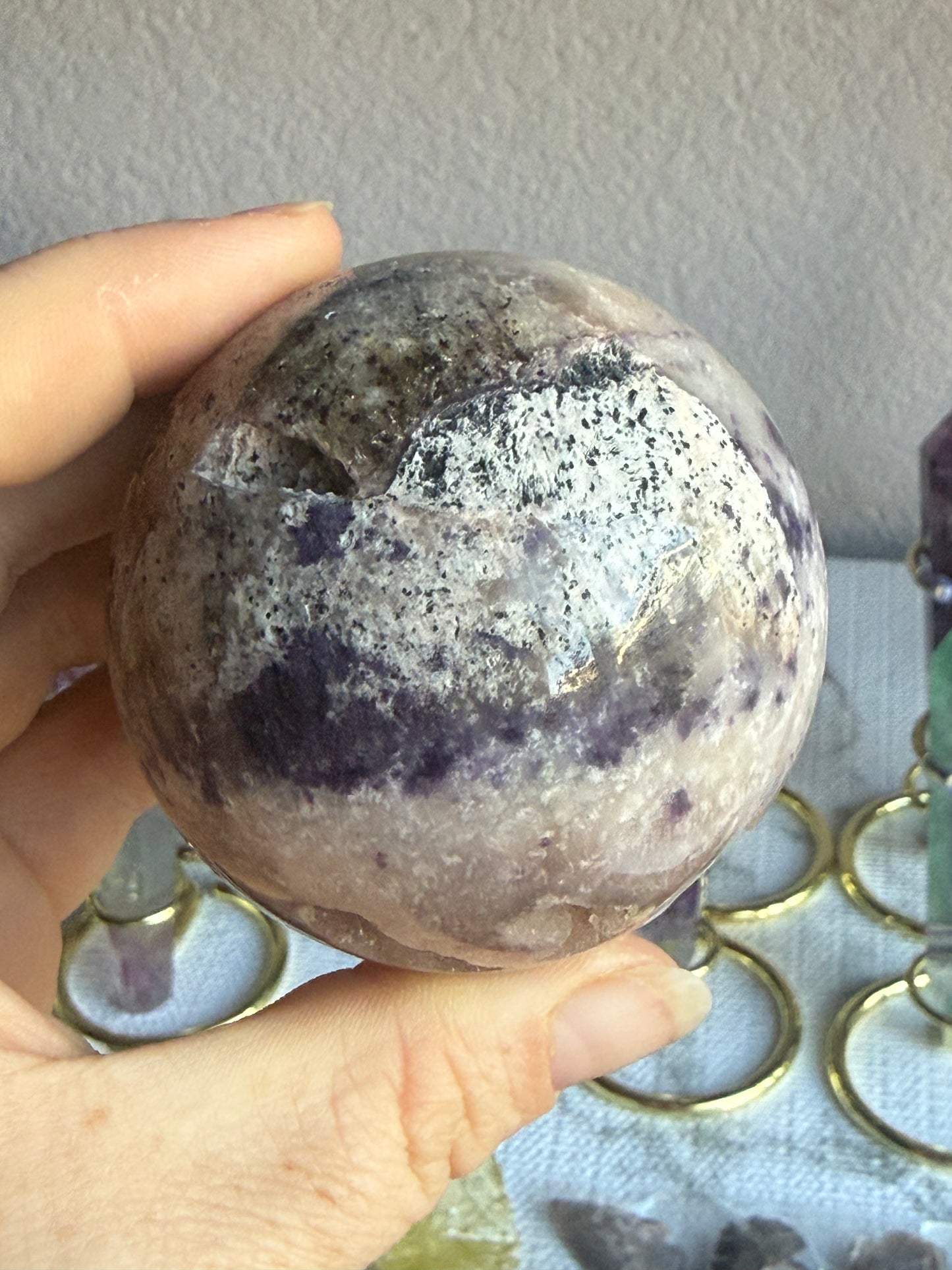 Fluorite–Sphalerite Sphere #1 – Polished Crystal for Insight, Grounding & Transformation