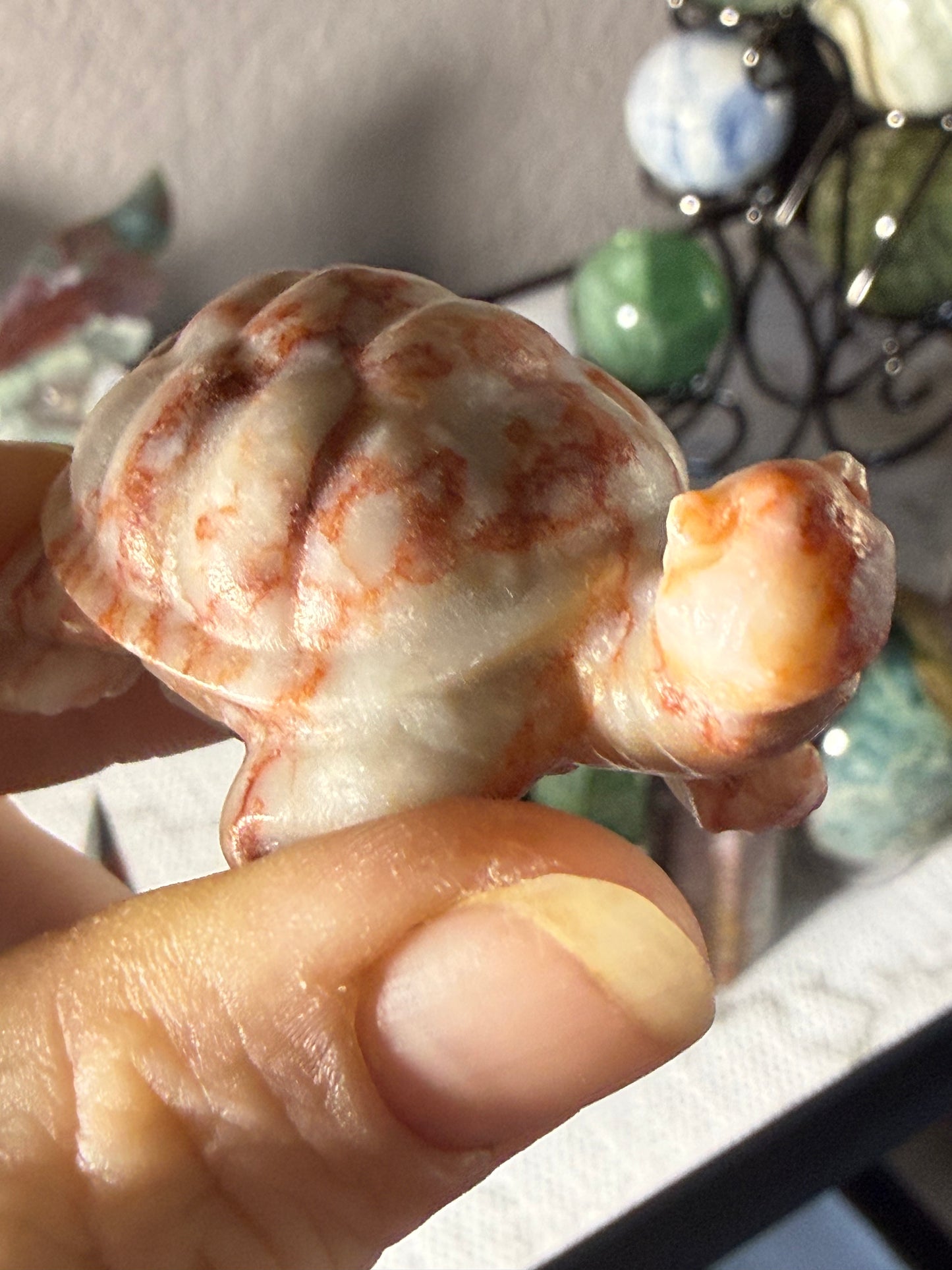 Banded Agate Turtle – Cream & Red Line Mini Crystal Carving | Pocket‑Size Turtle