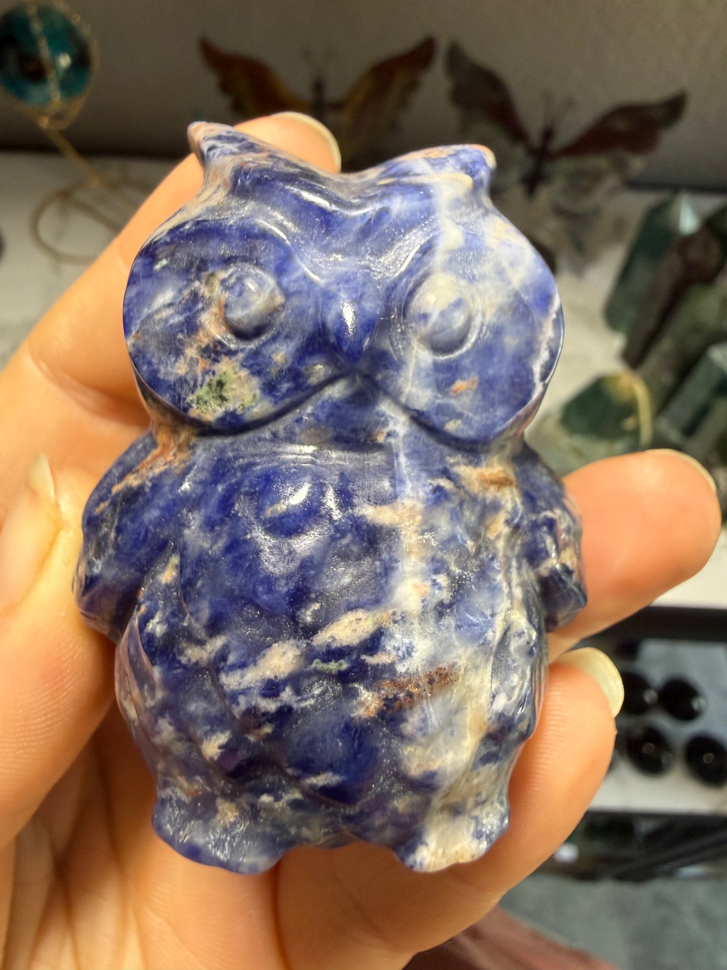 Sodalite Owl – Hand‑Carved Figurine for Wisdom, Intuition & Mental Clarity