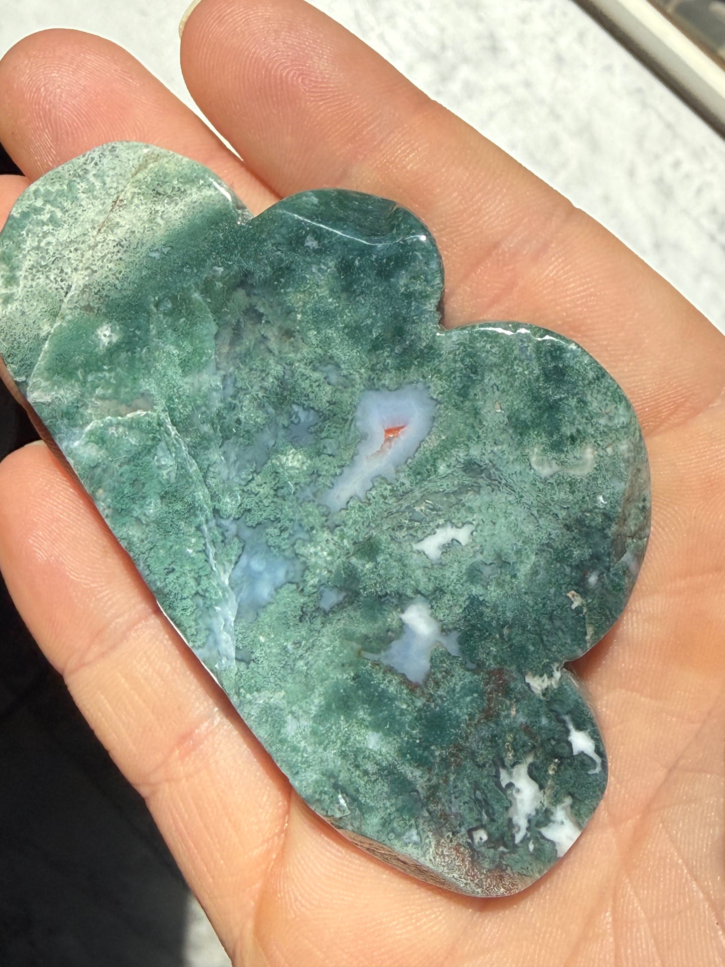 Moss Agate Cloud Freeform – Polished Crystal Carving for Growth, Grounding & Natural Calm