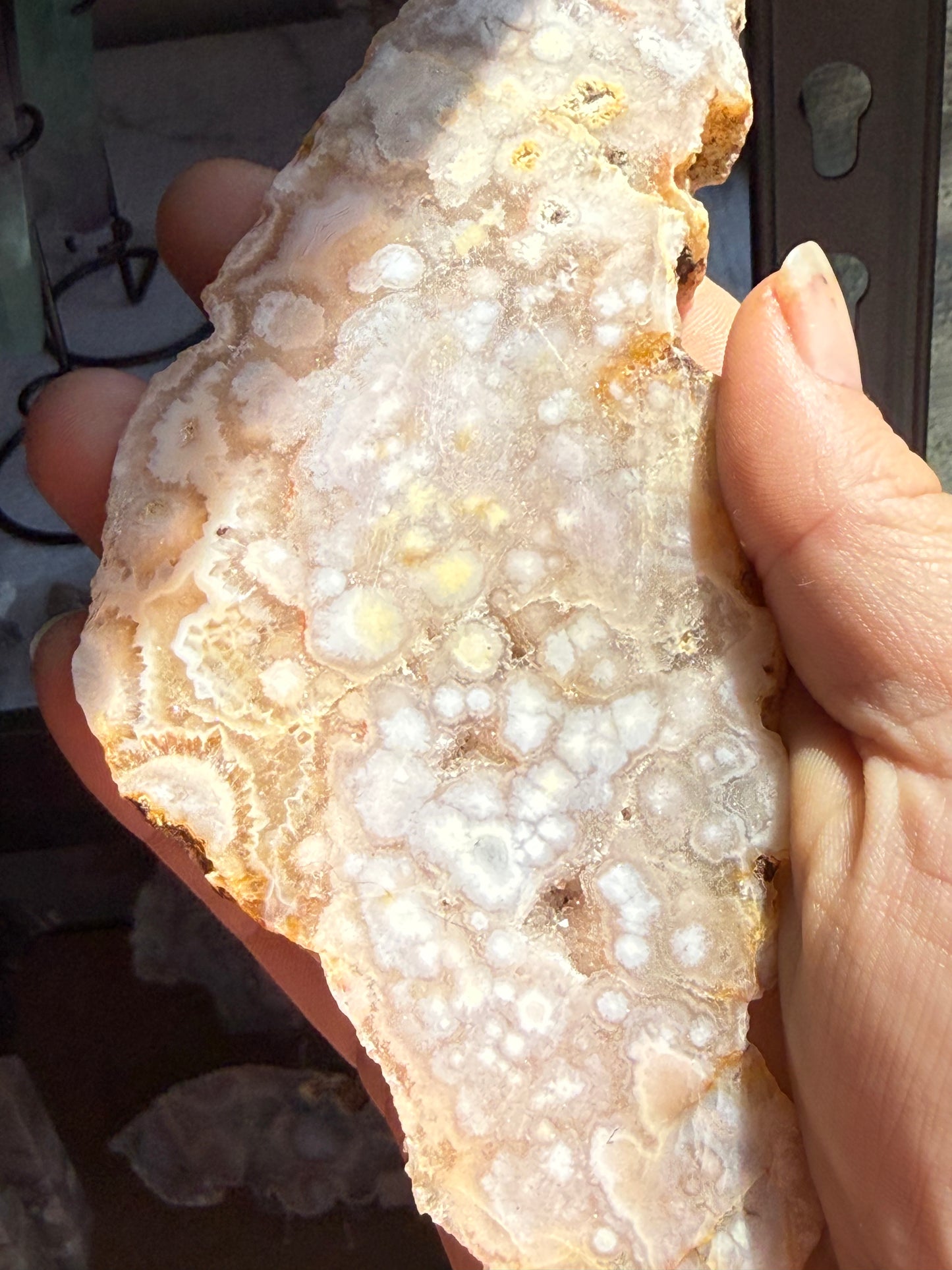 Medium Pink Amethyst Slab – Heart‑Healing Crystal for Peace, Comfort & Emotional Renewal