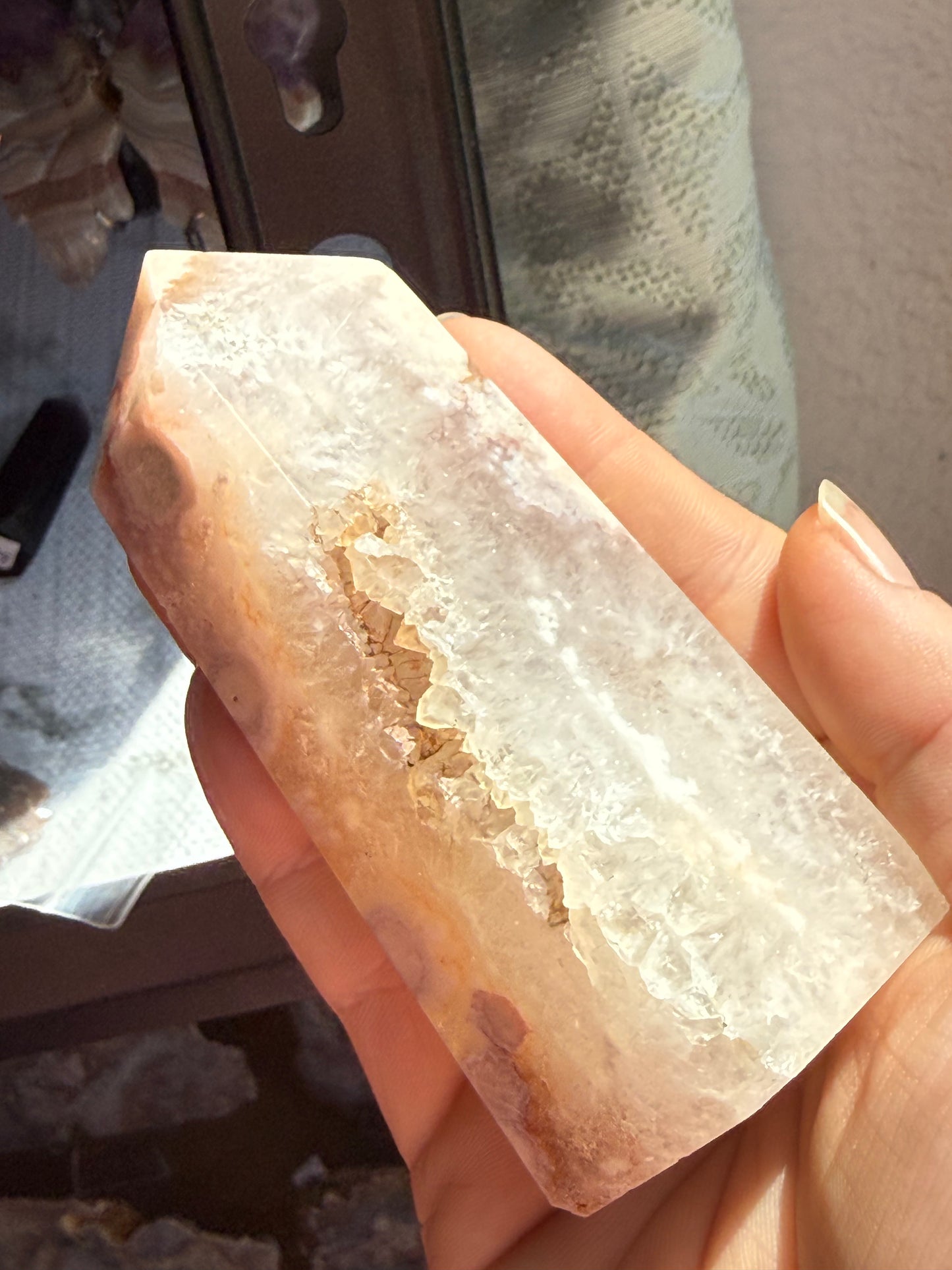 Pink Amethyst Druzy Tower – Sparkling Heart‑Chakra Crystal for Peace, Healing & Gentle Protection