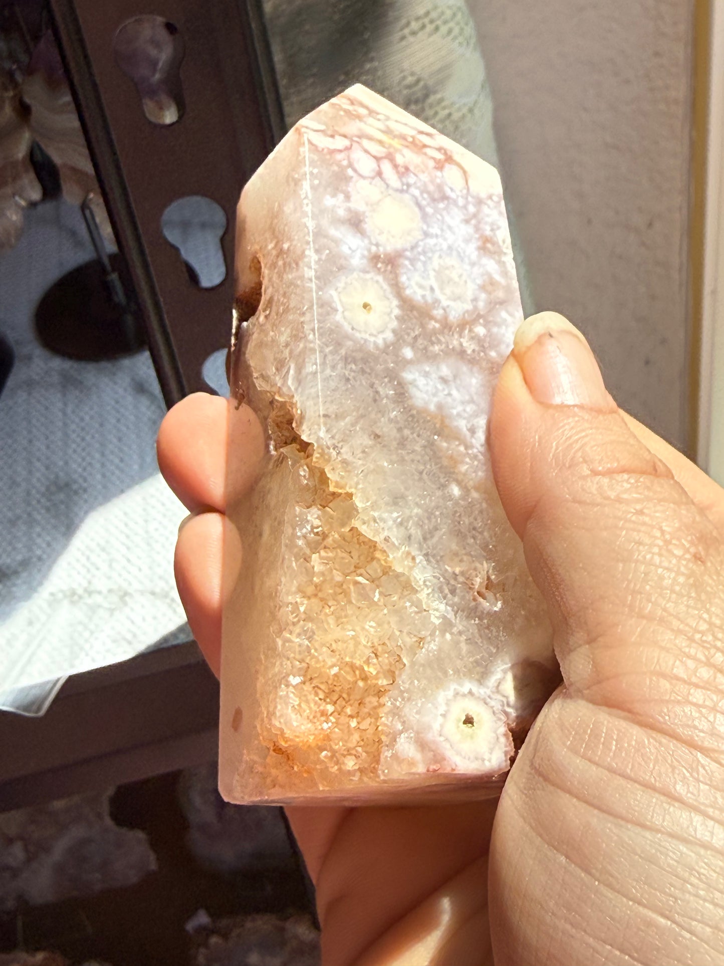 Pink Amethyst Druzy Tower – Sparkling Heart‑Chakra Crystal for Peace, Healing & Gentle Protection