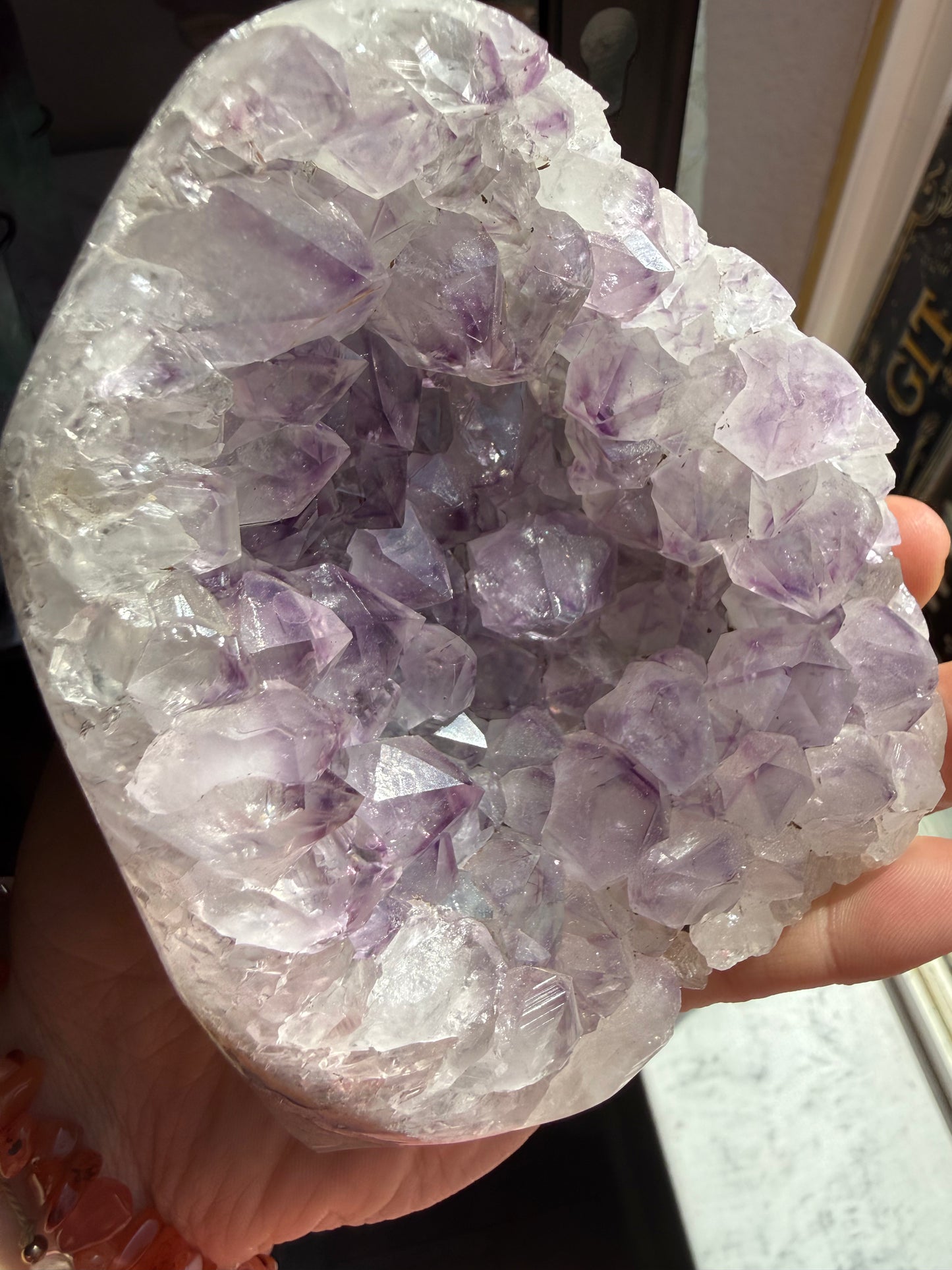 Amethyst Geode 2 lb 9 oz – Natural Crystal Cluster for Calm, Clarity & Spiritual Energy