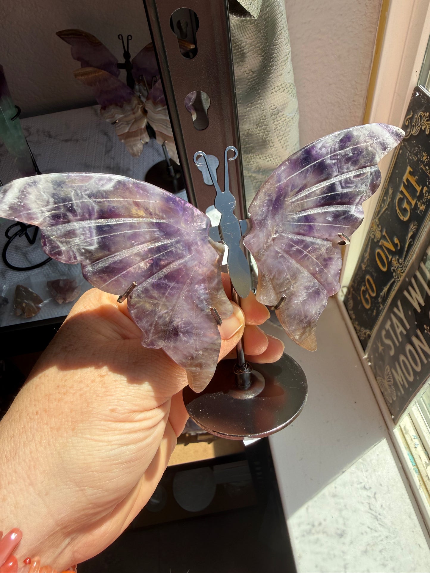 Amethyst Butterfly Carving 5.1 oz – Hand‑Carved Crystal Symbol of Transformation, Peace & Spiritual Growth