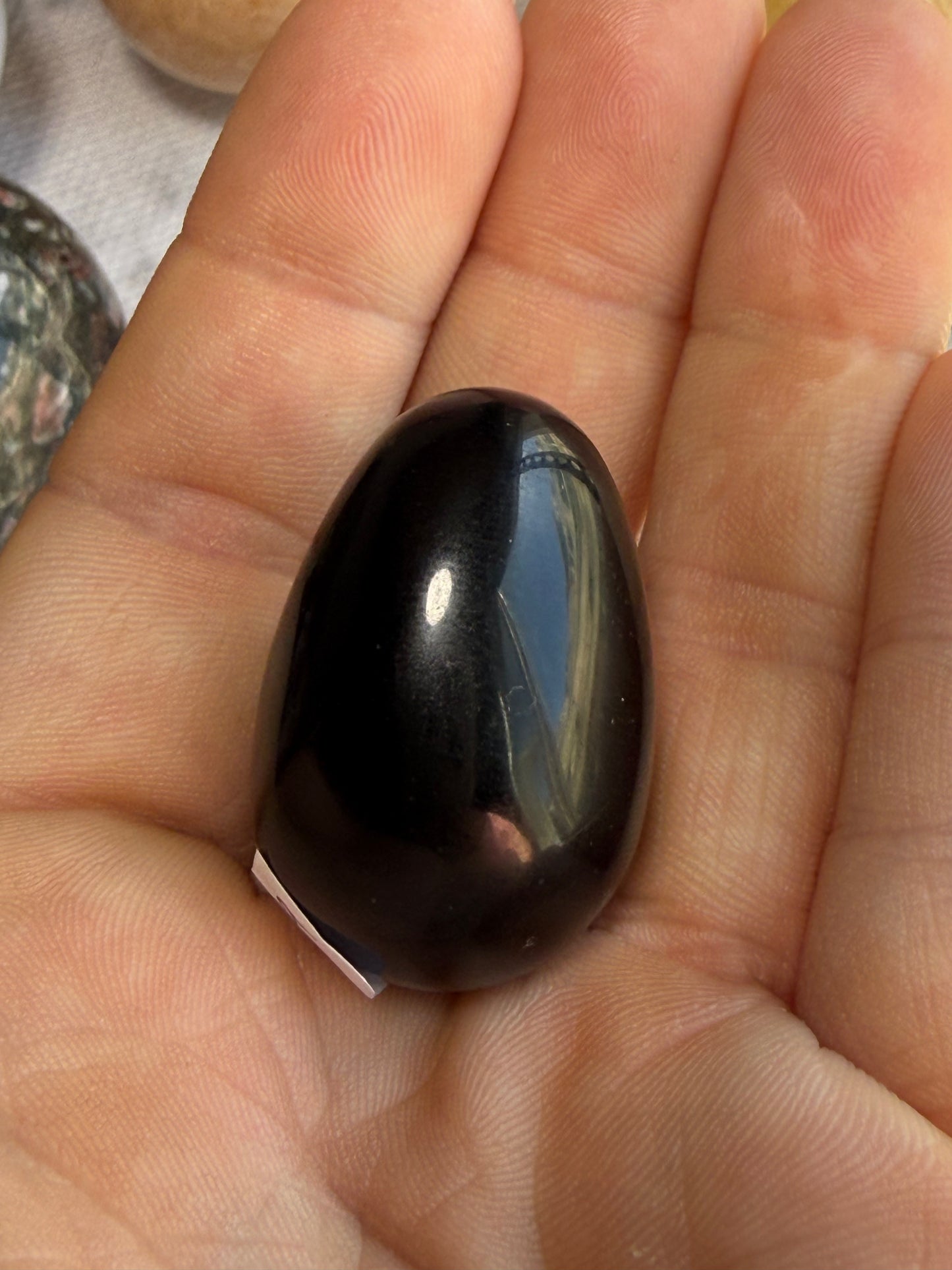 Mini Obsidian Egg – Polished 0.7 oz Crystal for Protection, Grounding & Energy Shielding