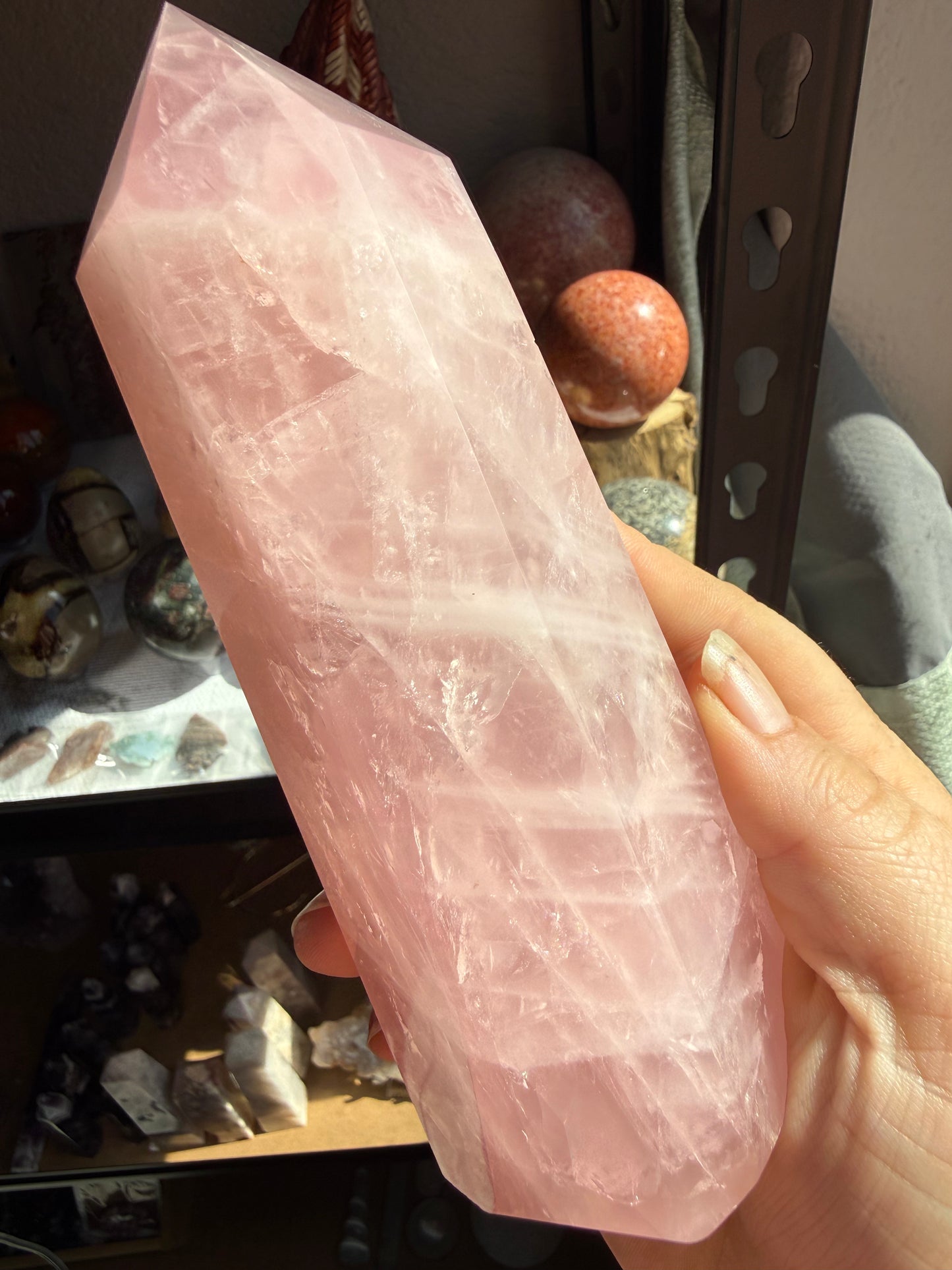 Rose Quartz Tower 1 lb 7.4 oz – Polished Crystal Point for Love, Peace & Heart‑Healing Energy