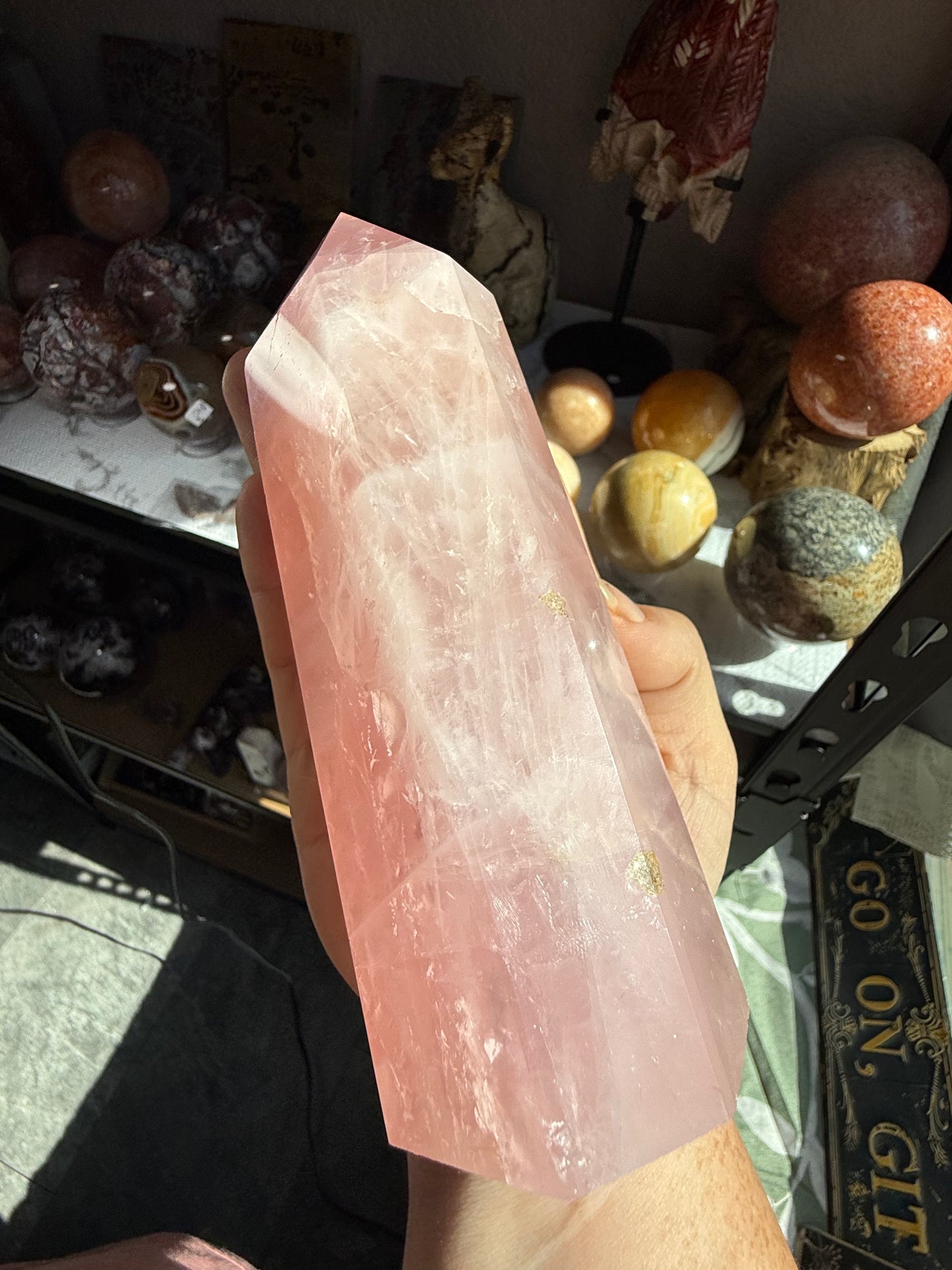 Rose Quartz Tower 1 lb 7.4 oz – Polished Crystal Point for Love, Peace & Heart‑Healing Energy