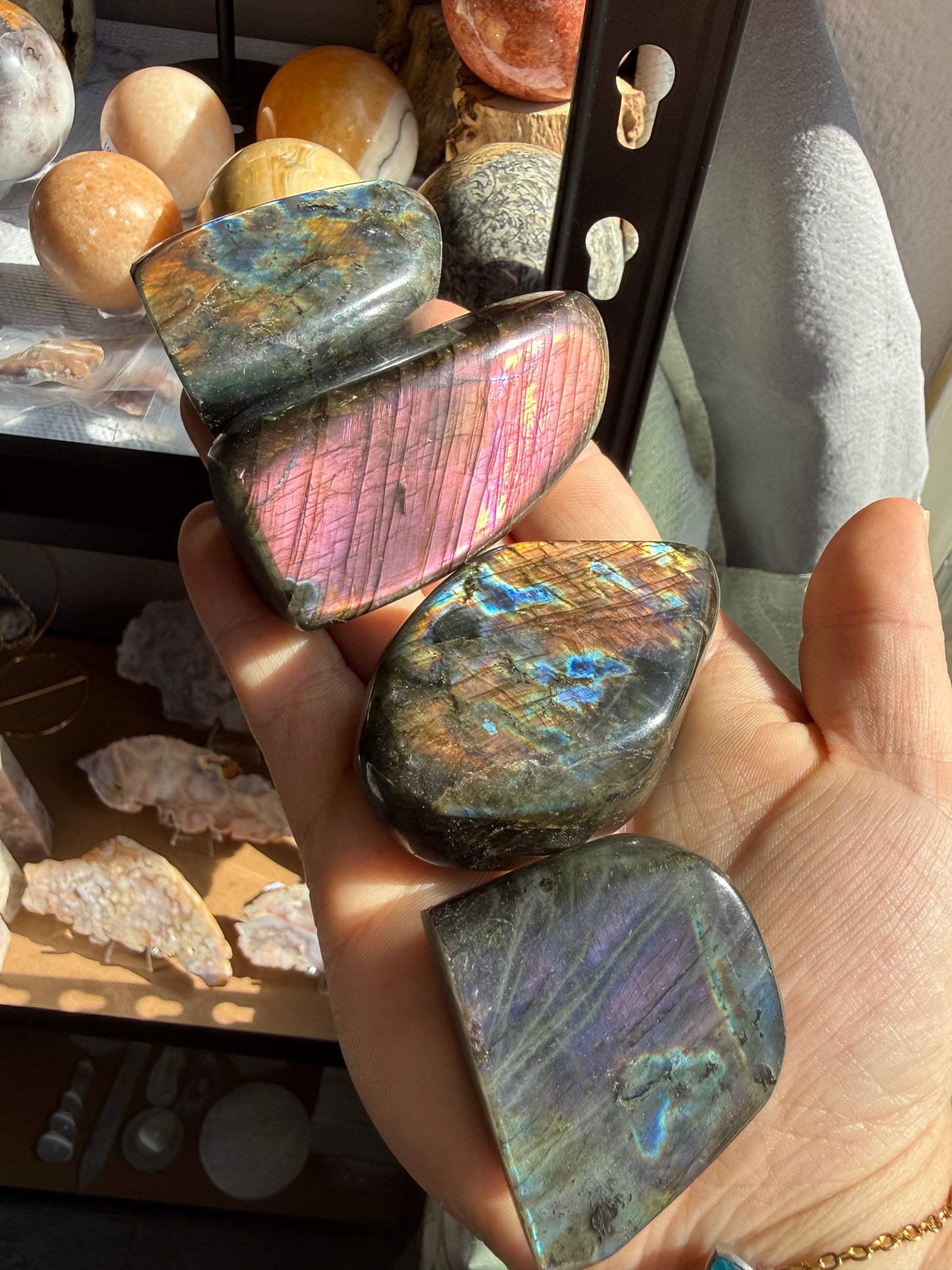 Labradorite – XSmall 2-2.9 oz- Protection, Intuition & Transformation
