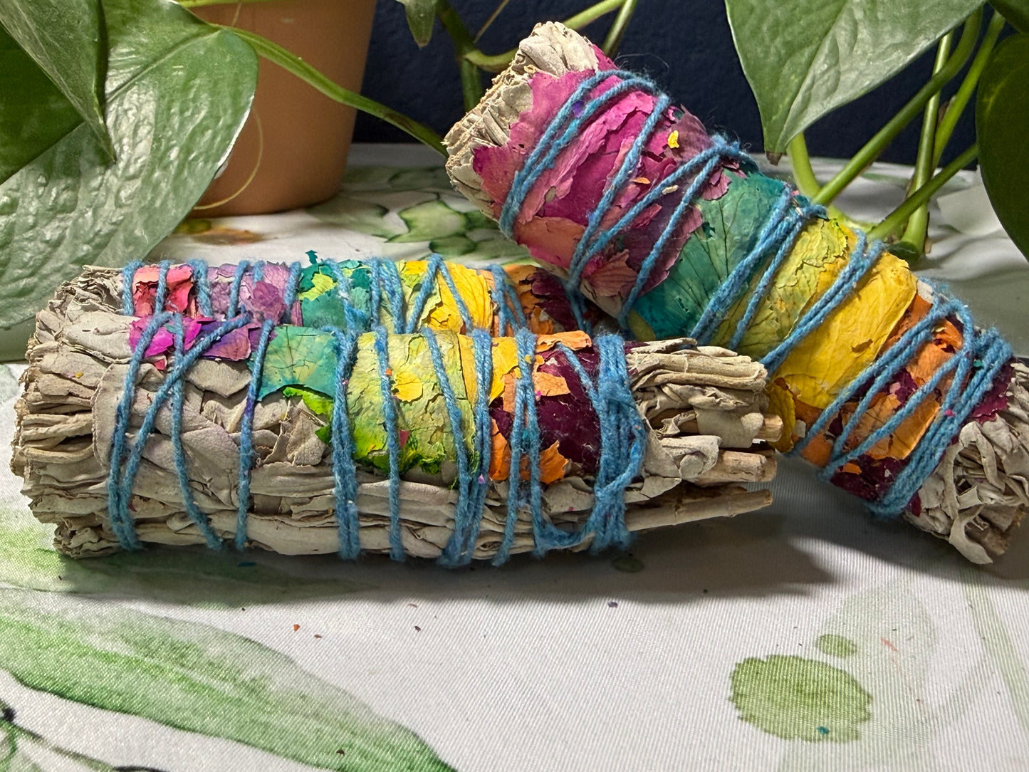 Floral White Sage Smudge Bundle | Cleansing, Renewal & Energy Clearing