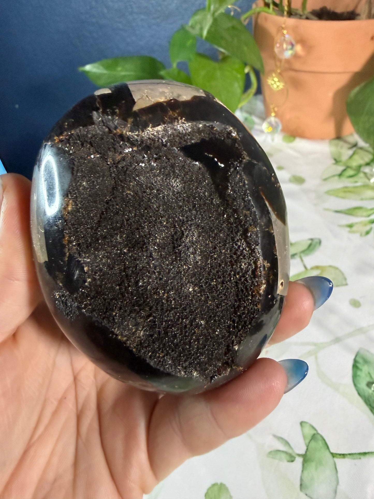 Druzy Septarian Egg XXL– Grounding • Strength