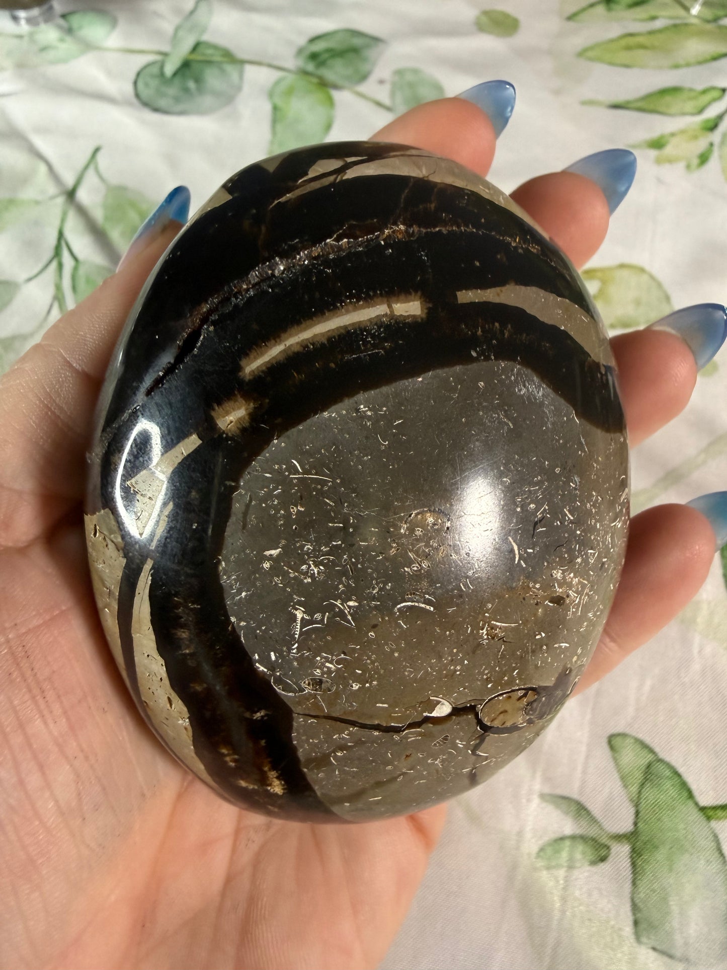 Druzy Septarian Egg XXL– Grounding • Strength