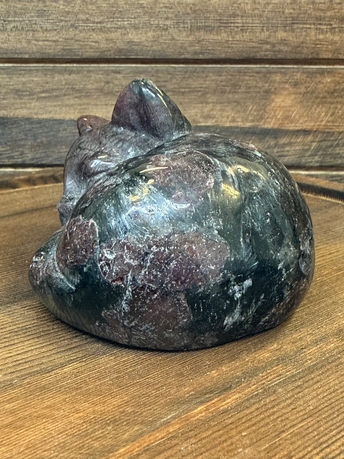 Garnet Cat Carving — Intuition • Protection • Strength