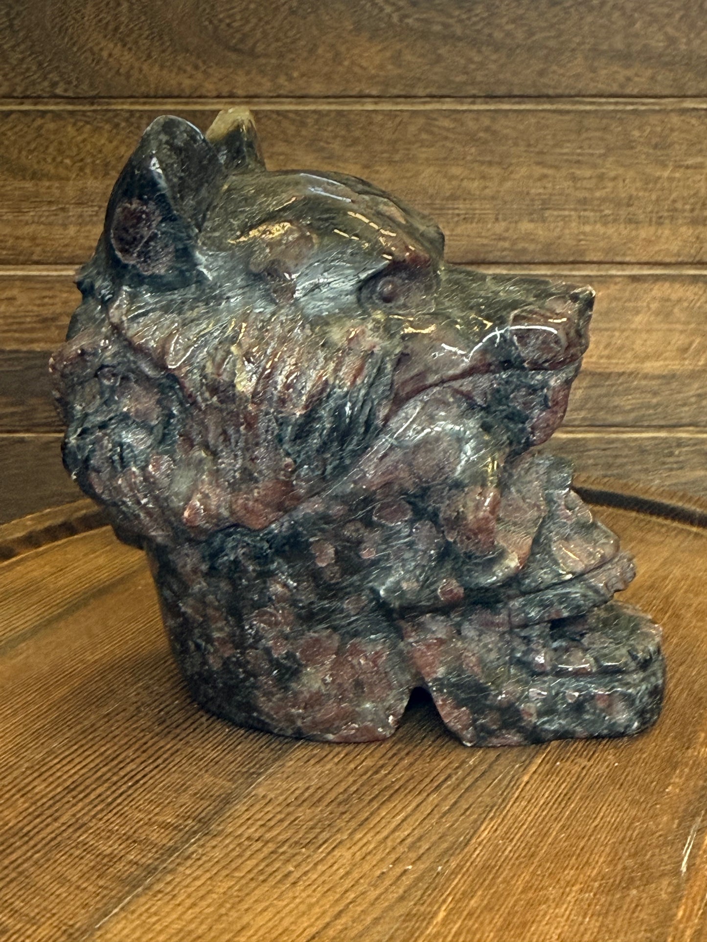 Garnet Wolf Head & Skull Carving — Strength • Protection • Transformation