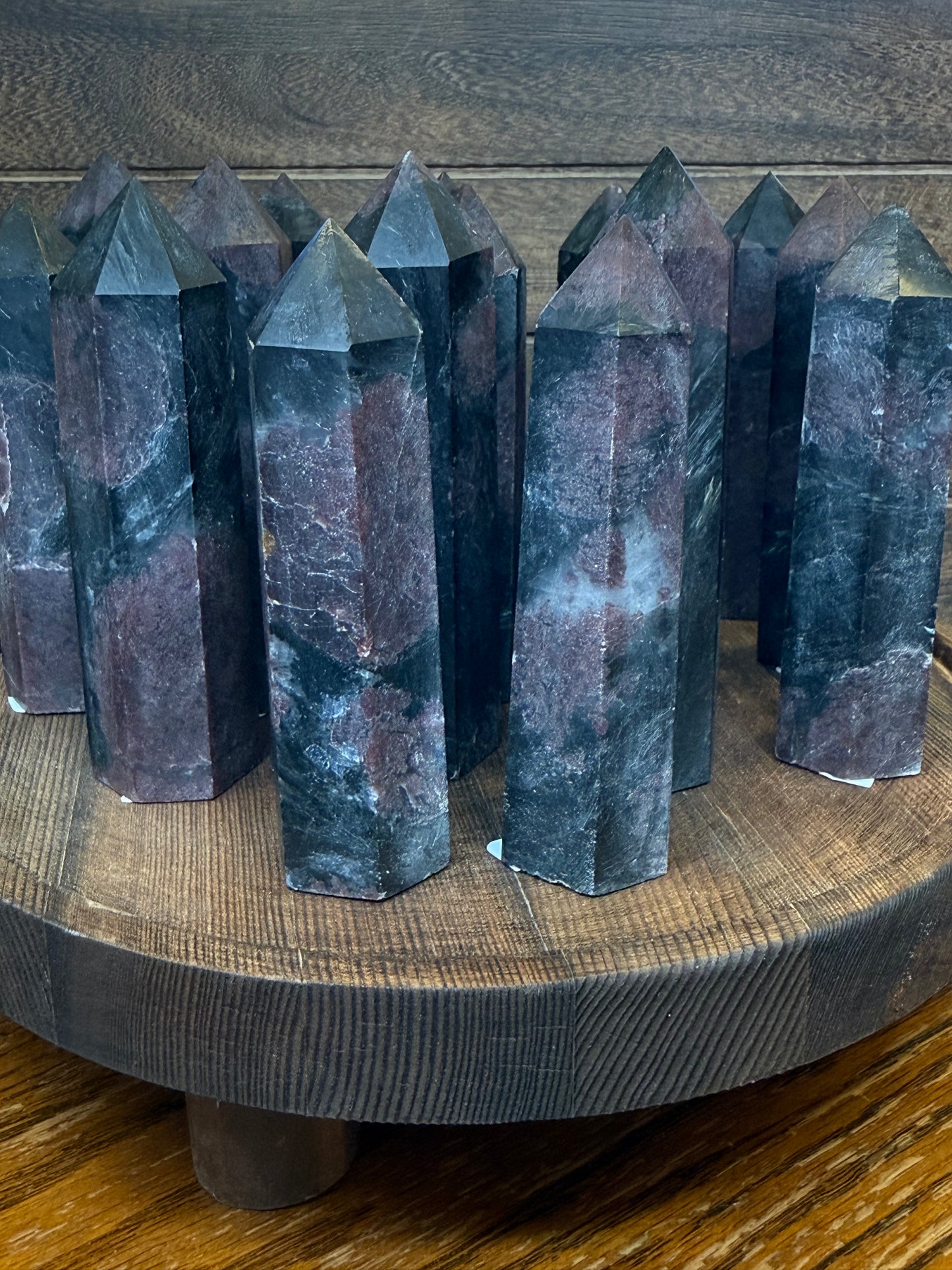 Garnet & Arfvedsonite Tower — High Flash • Grounding & Intuition