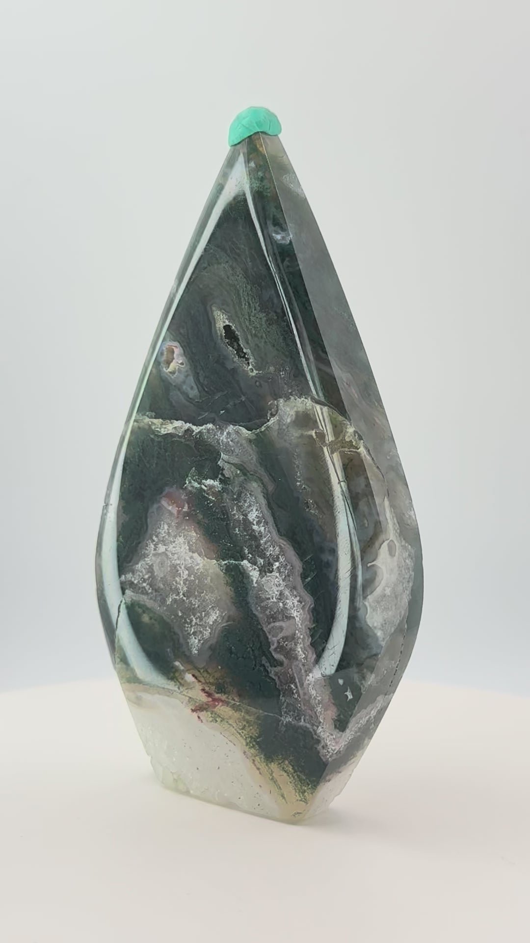 Moss Agate Flame Tower – Polished Crystal Flame for Growth, Grounding & Natural Renewal