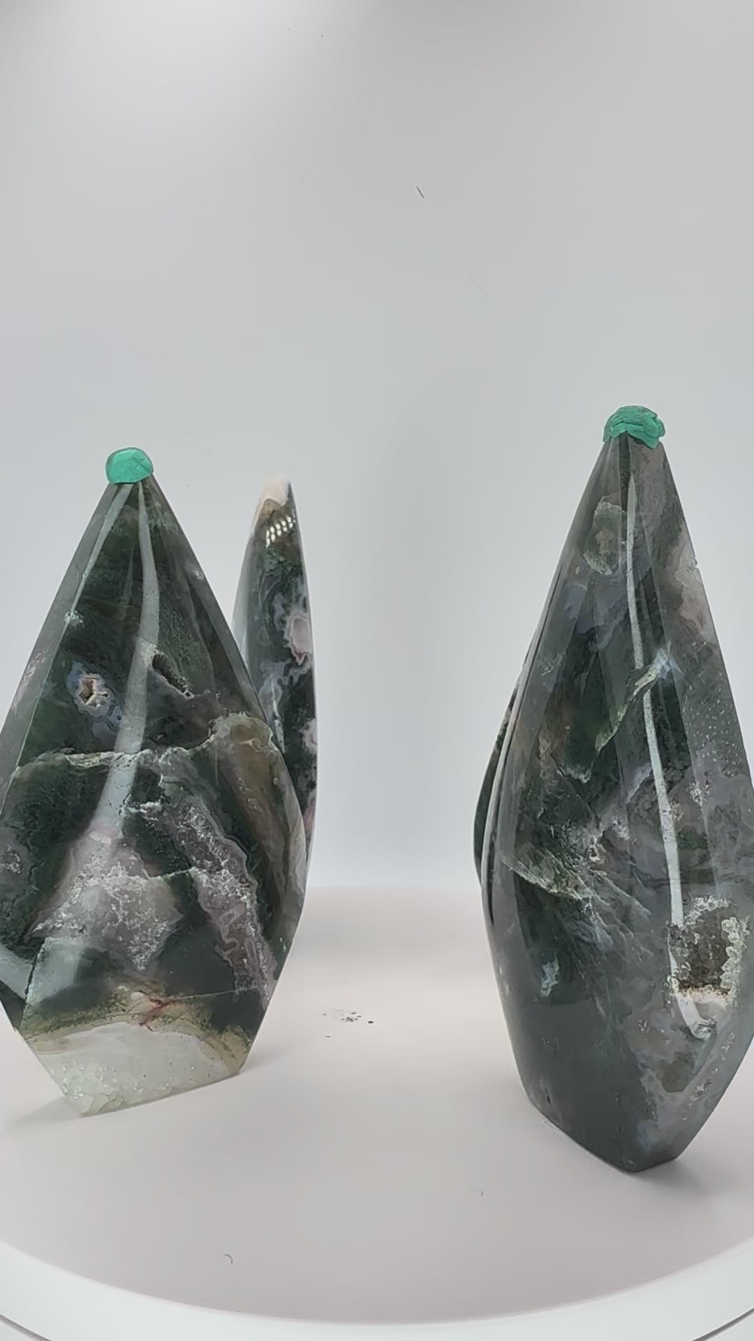 Moss Agate Flame Tower – Polished Crystal Flame for Growth, Grounding & Natural Renewal